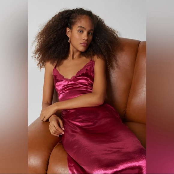 Urban Outfitters Red Slip Dress Spaghetti Strap V-Neck - Picture 1 of 8